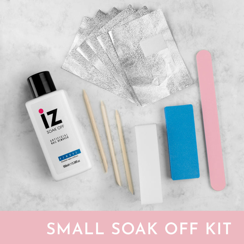 Compact gel soak-off kit perfect for removing gel polish without damage to natural nails.